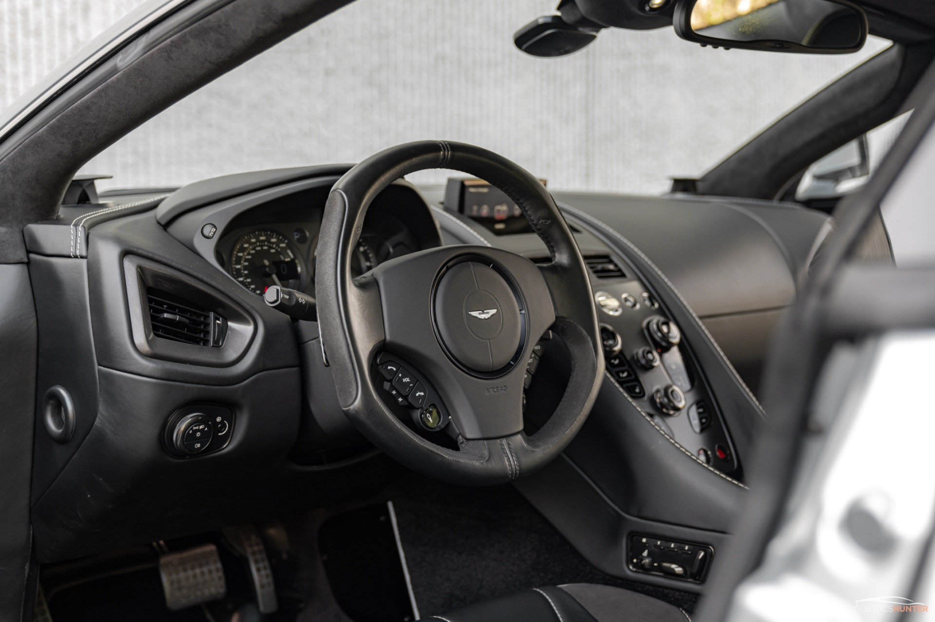 Used 2014 Aston Martin Vanquish Iconic Skyfall Silver w